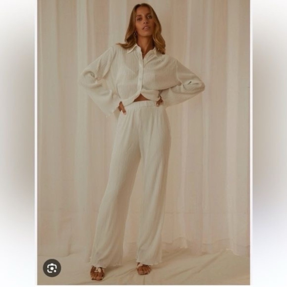 PEPPERMAYO Change of Pace Plisse Shirt and matching 90s Muse Plisse Pants White